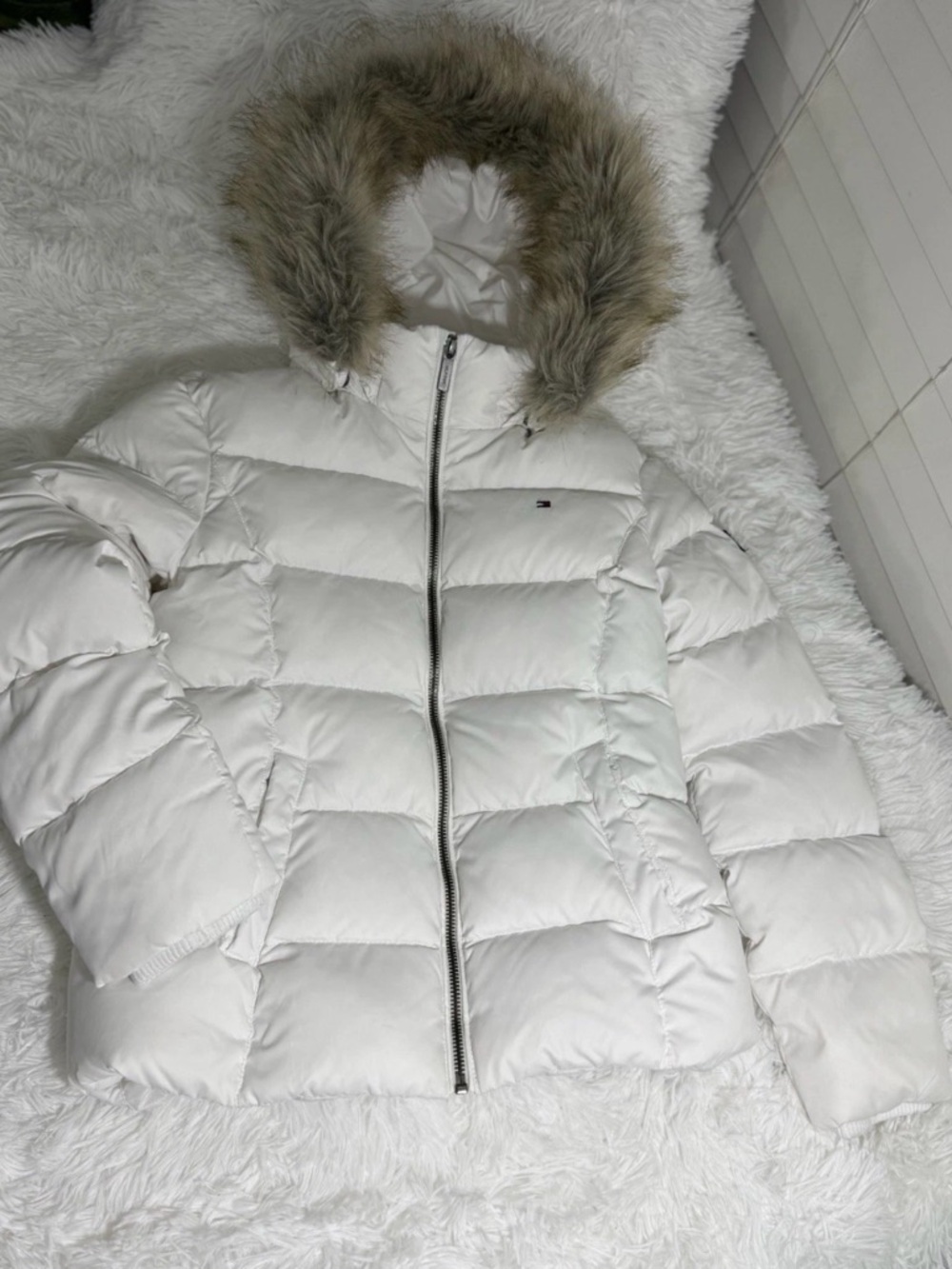 Tommy Hilfiger White Faux-Fur Hooded Puffer Jacket Sz 12-14 w Removable Hood